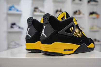 Air Jordan 4 Retro  "Thunder"