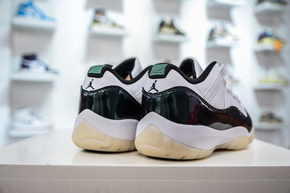 Air Jordan 11 Retro Low