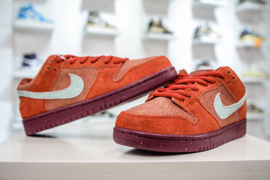 Nike Dunk SB Low "MysticRed and Rosewood"