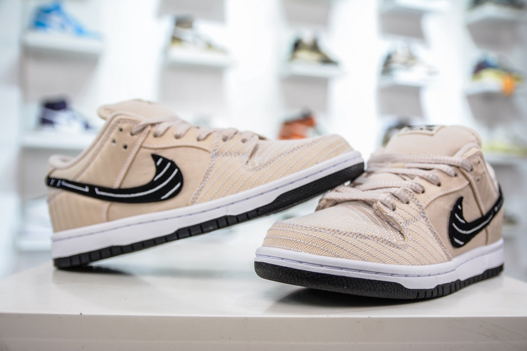 Albino & Preto x Nike Dunk SB Low Pro "Pearl White"