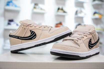 Albino & Preto x Nike Dunk SB Low Pro "Pearl White"