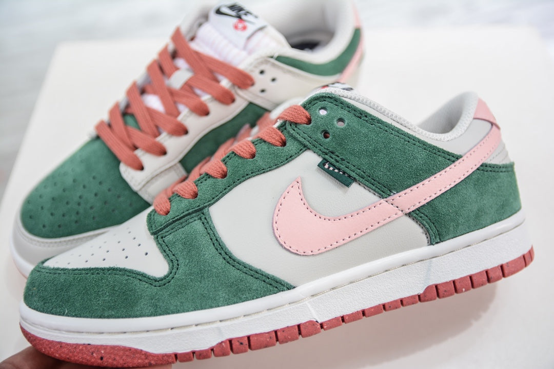 Nike Dunk SB Low steel Roses