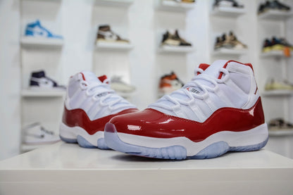 Air Jordan 11 Retro "Varsity Red"