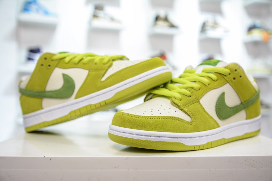 Nike Dunk SB Low Pro "Sour Apple"