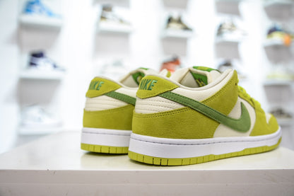 Nike Dunk SB Low Pro "Sour Apple"