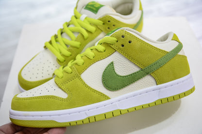 Nike Dunk SB Low Pro "Sour Apple"