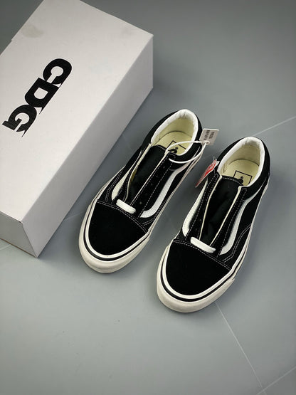 CDG x Vans Vault OG Old Skoll LX