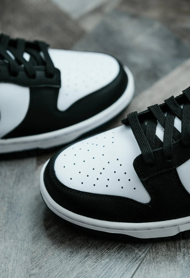 Nike Dunk Low "White/Black"